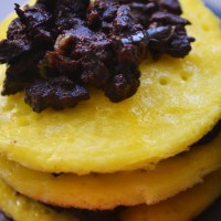 Mini-omelette olives noires à l'ail